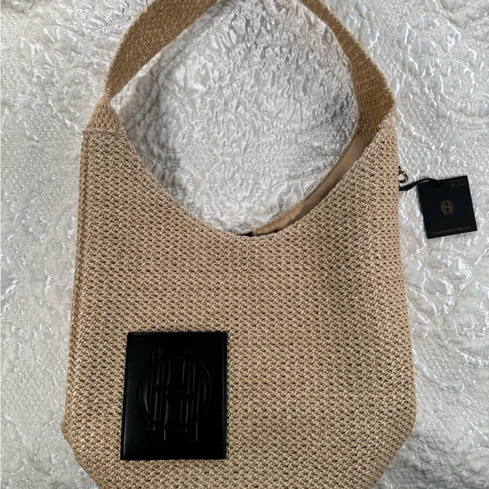 NWT House of Harlow 1960 Beige Woven Shoulder Bag with Black Logo Patch - Picture 4 of 9